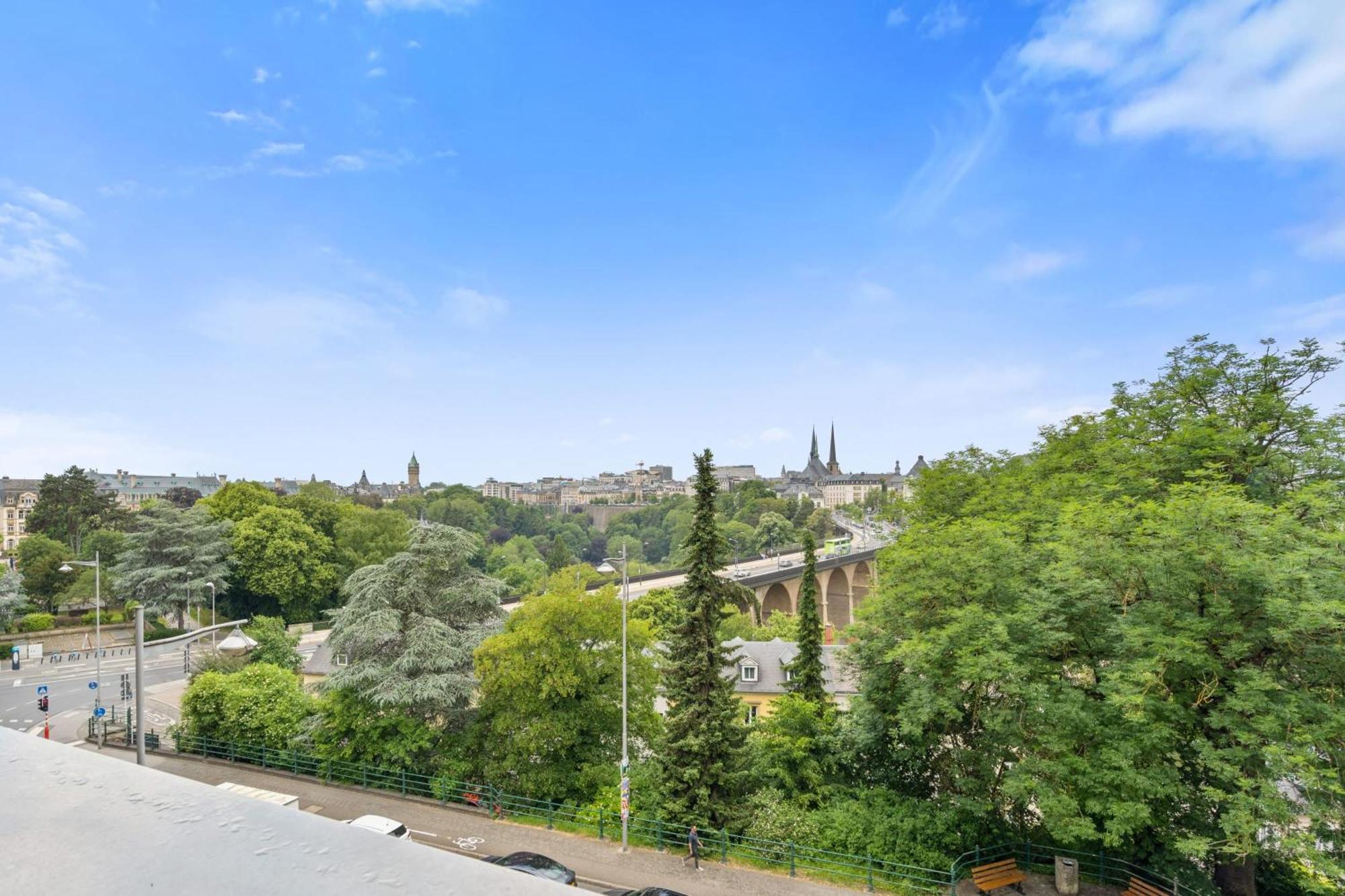 Central Lux 2Br Apt With City Views & Balcony Luxemburgo Exterior foto